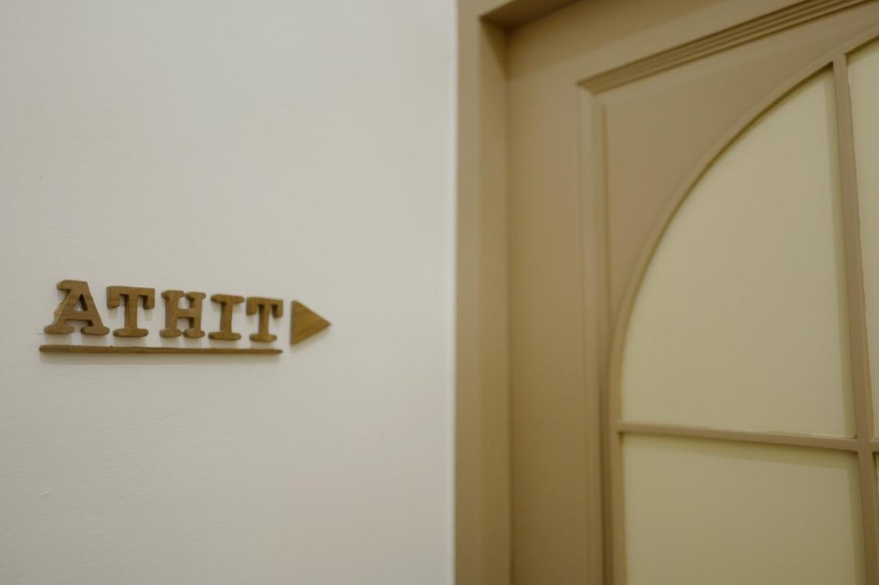 Krung Boutique Hotel Бангкок Екстер'єр фото