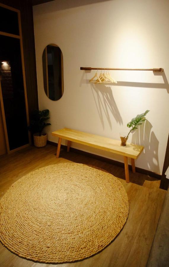 Krung Boutique Hotel Бангкок Екстер'єр фото