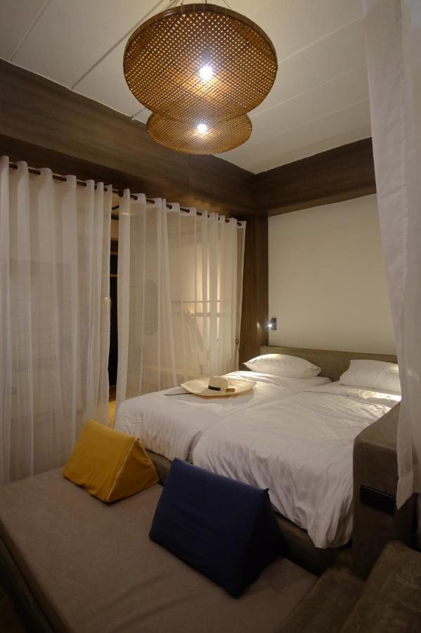 Krung Boutique Hotel Бангкок Екстер'єр фото