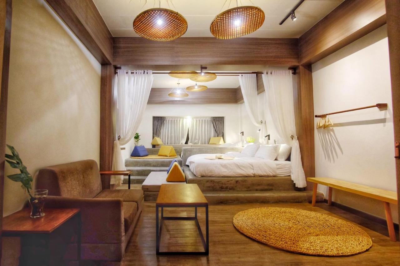Krung Boutique Hotel Бангкок Екстер'єр фото